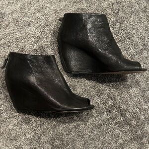 Leather Nine West Black Peep-Toe Wedge Booties